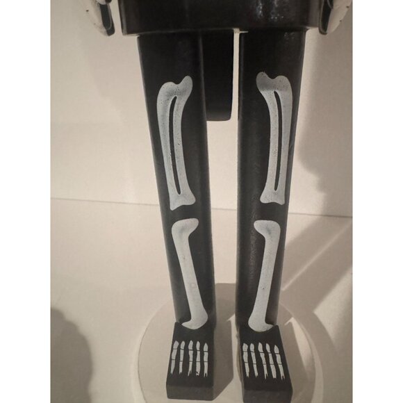 💀 Northlight 14" Wooden Skeleton Halloween Nutcracker (Black & White) - Picture 4 of 13